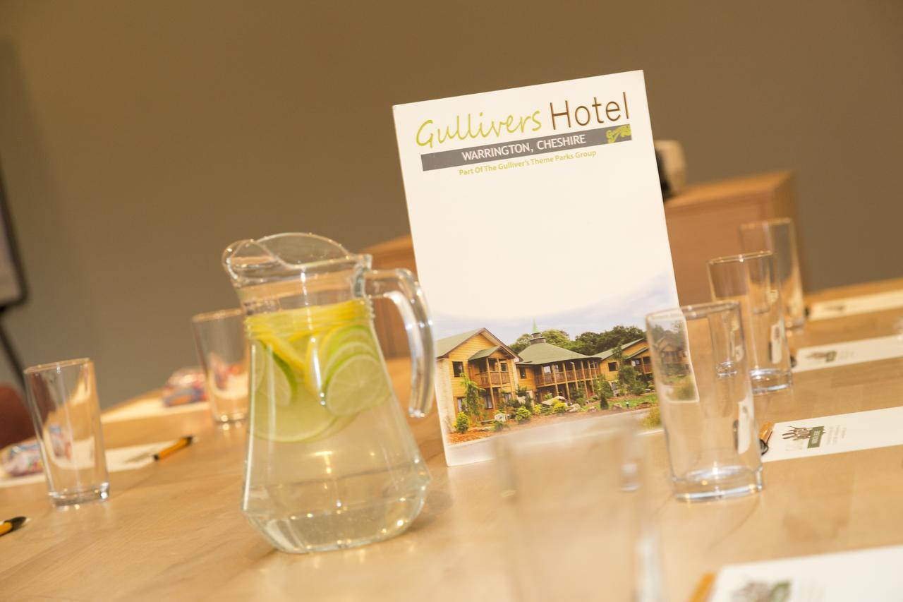 The Gulliver'S Hotel ワーリントン エクステリア 写真